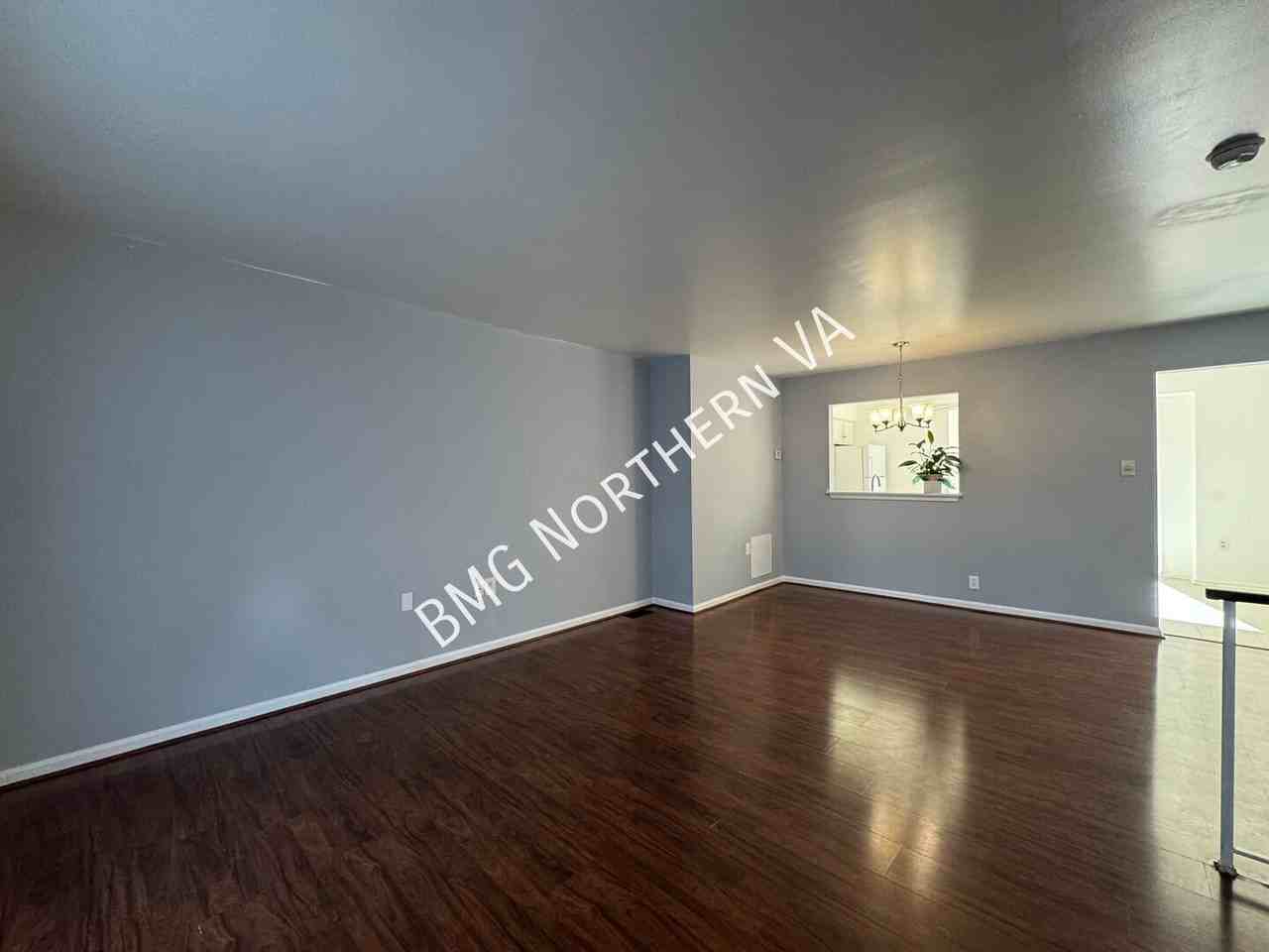 7343 Rokeby Dr - Photo 5 of 50