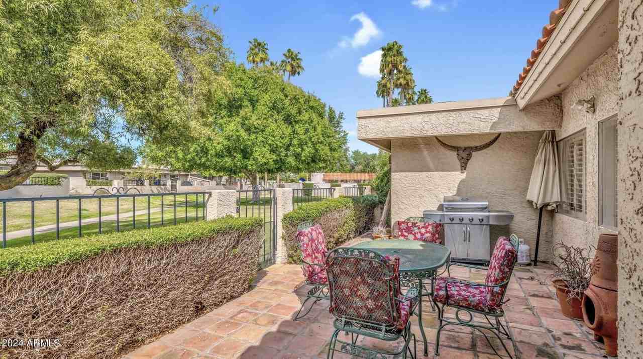 8188 E Del Cuarzo Dr - Photo 3 of 41