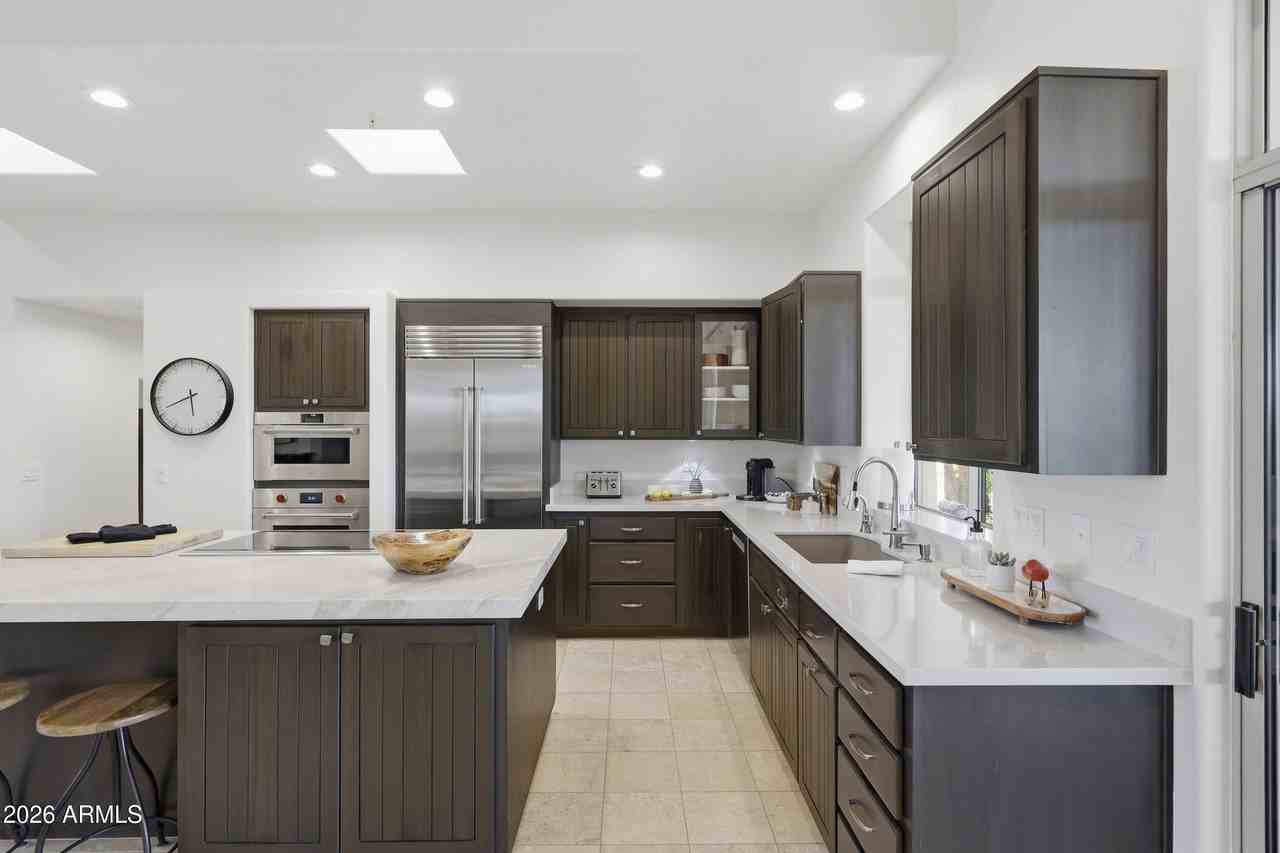 7912 E Dale Ln - Photo 2 of 50
