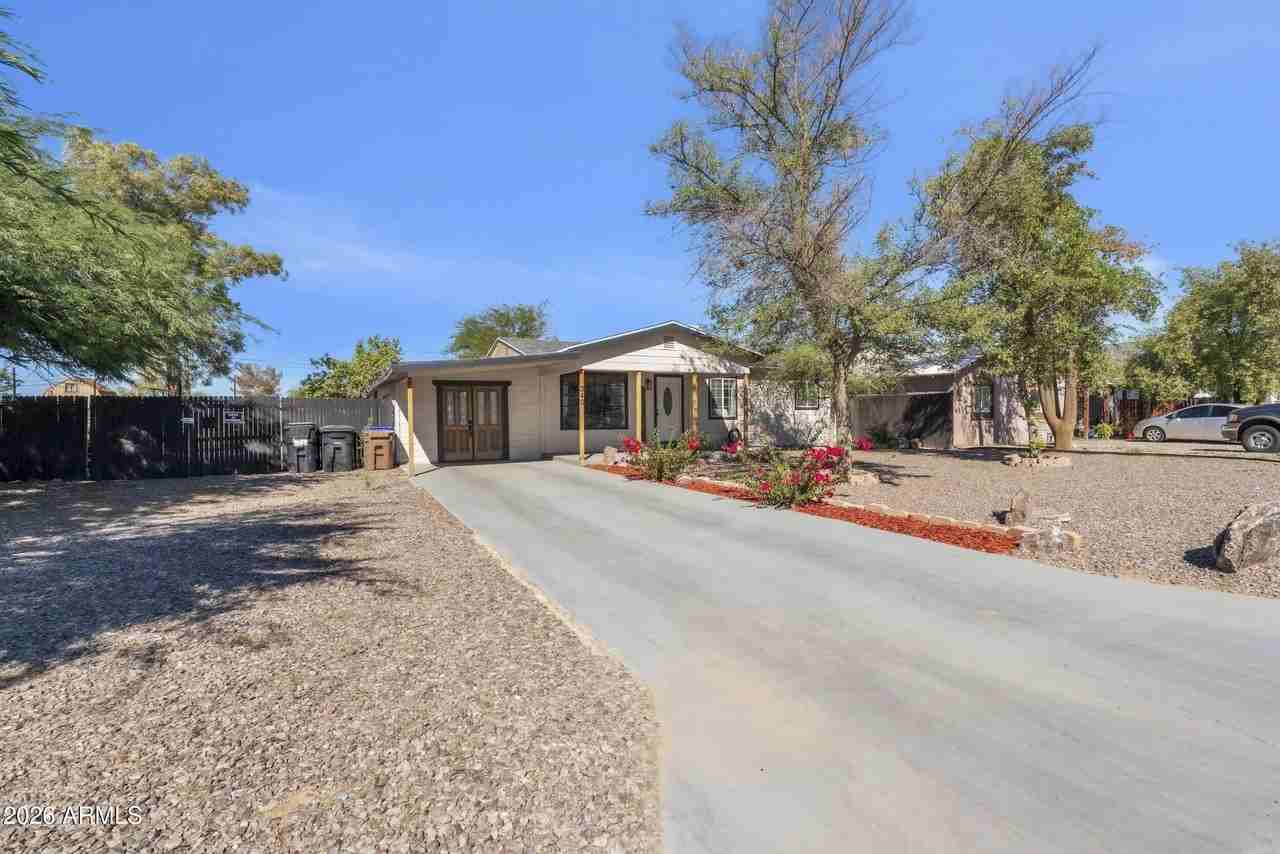 340 W Lindbergh Ave - Photo 5 of 50