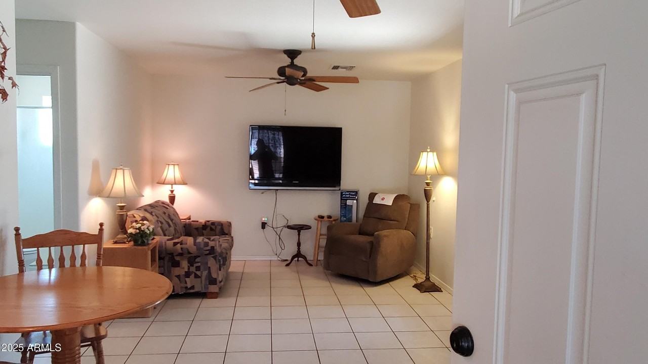 6343 E Ellis St - Photo 2 of 16