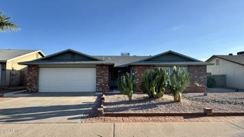 featured image of 4222 E Winnetka Dr