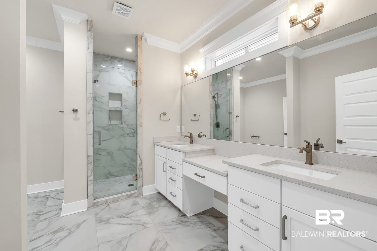 27085 Park Dr - Photo 4 of 50