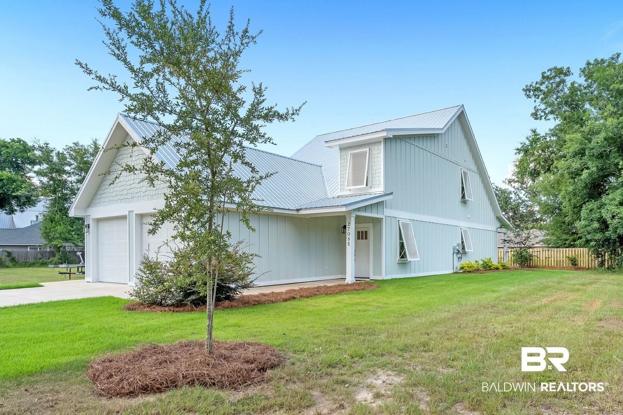 27085 Park Dr - Photo 5 of 50