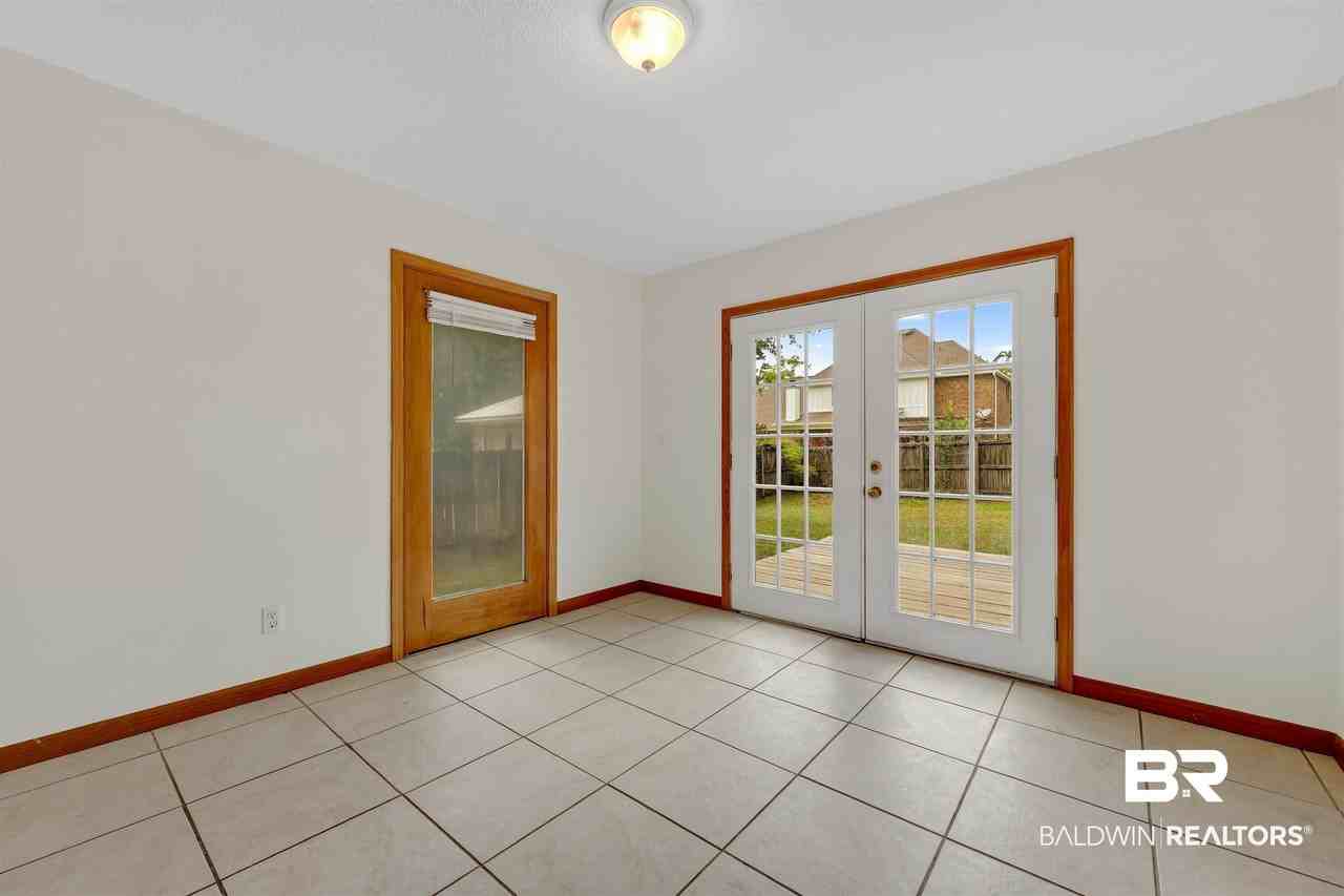 6425 Village Point Dr - Photo 6 of 21