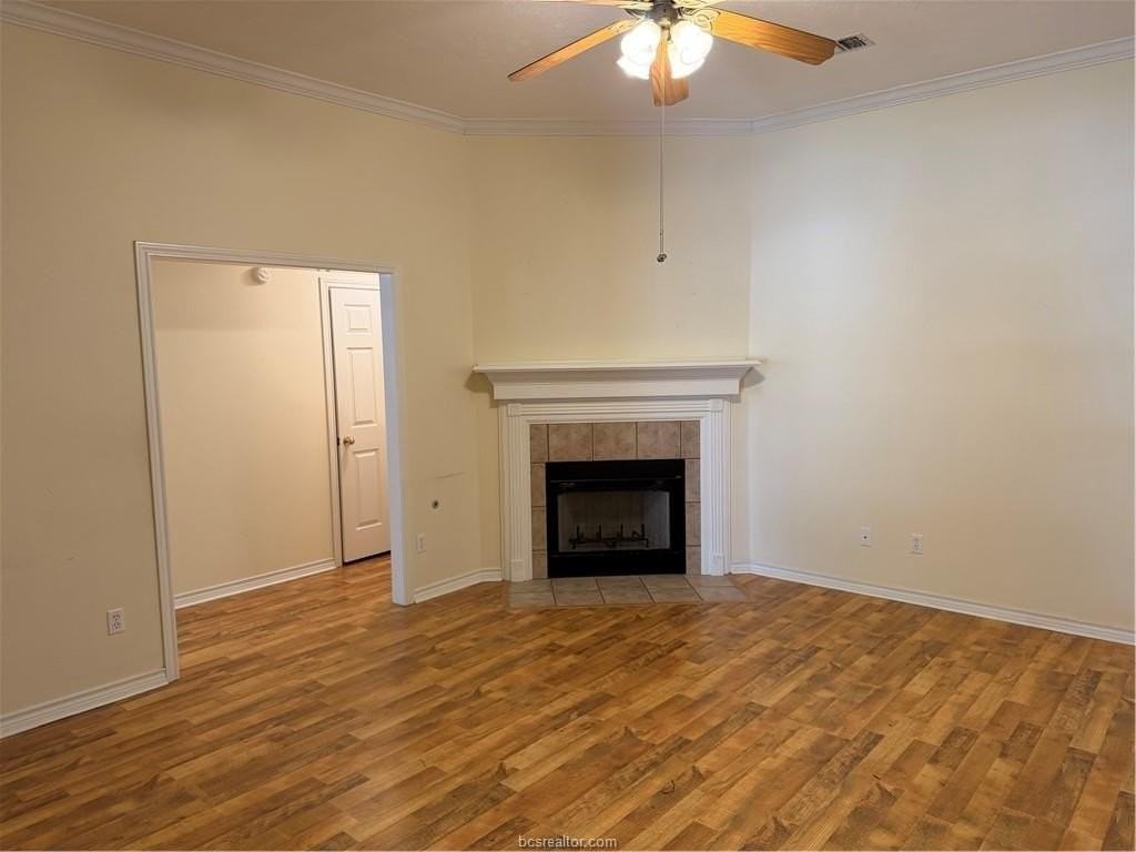 4802 Treadgold Ln - Photo 4 of 23