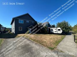 featured image of 1631 Iron St