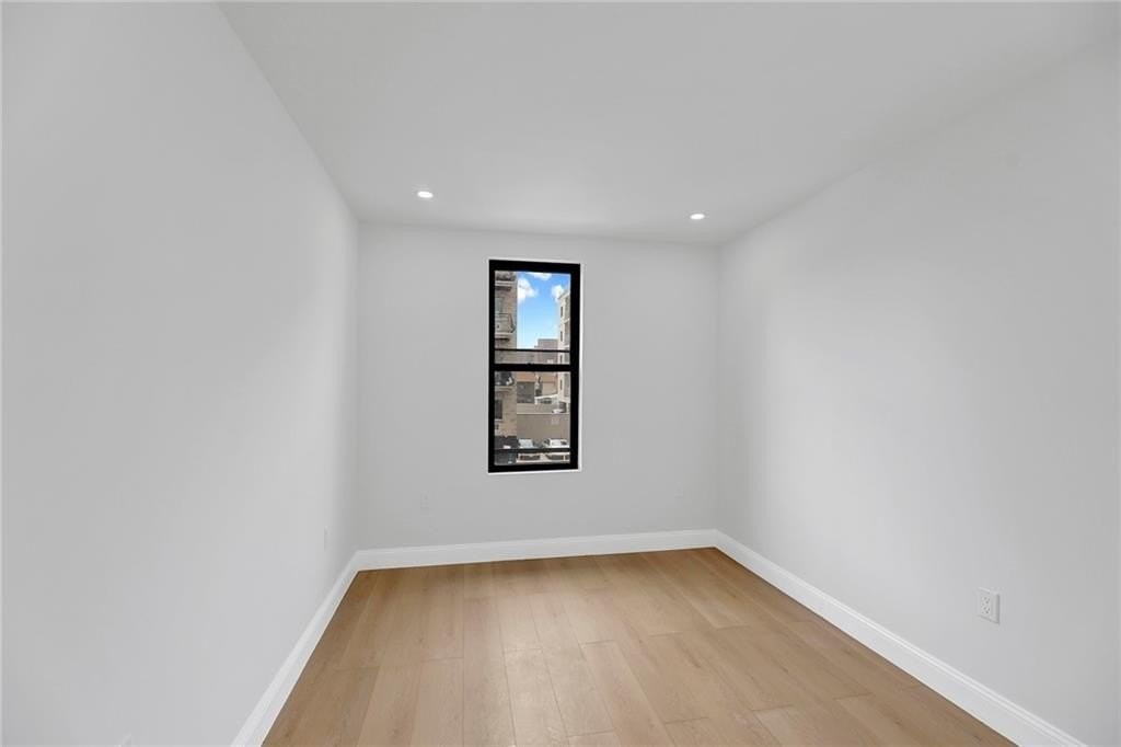 3013 Brighton 5th St #2F - Photo 4 of 9
