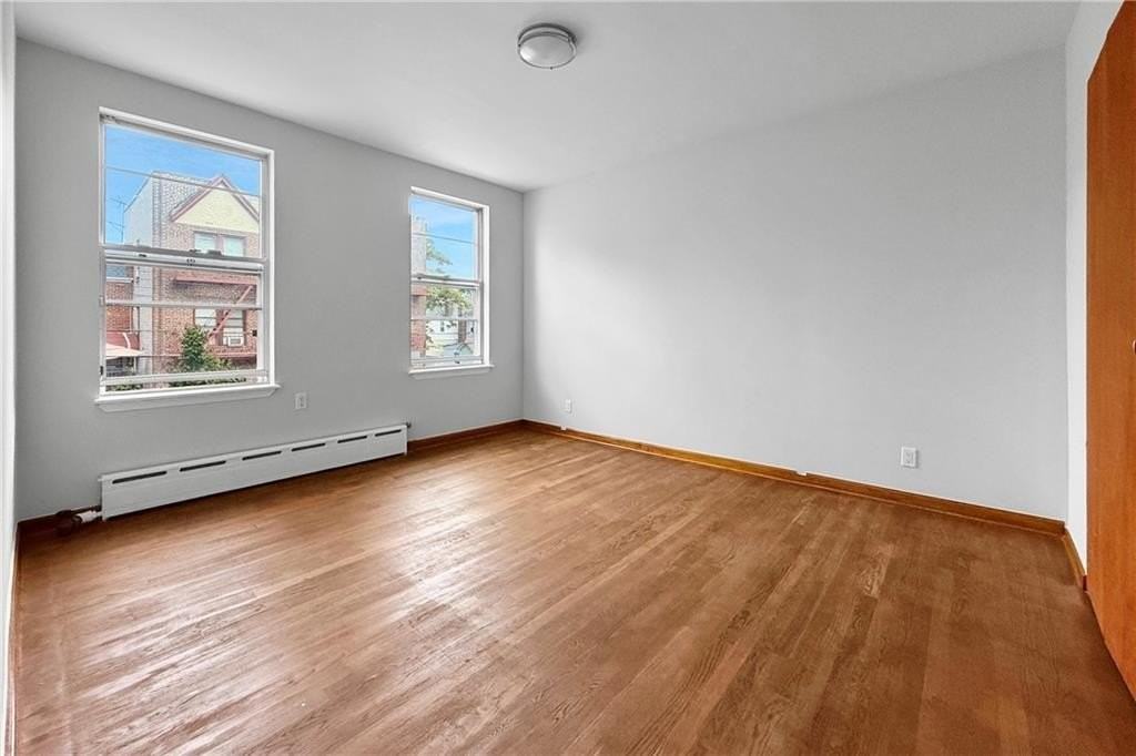 2166 E 18th St - Photo 6 of 19