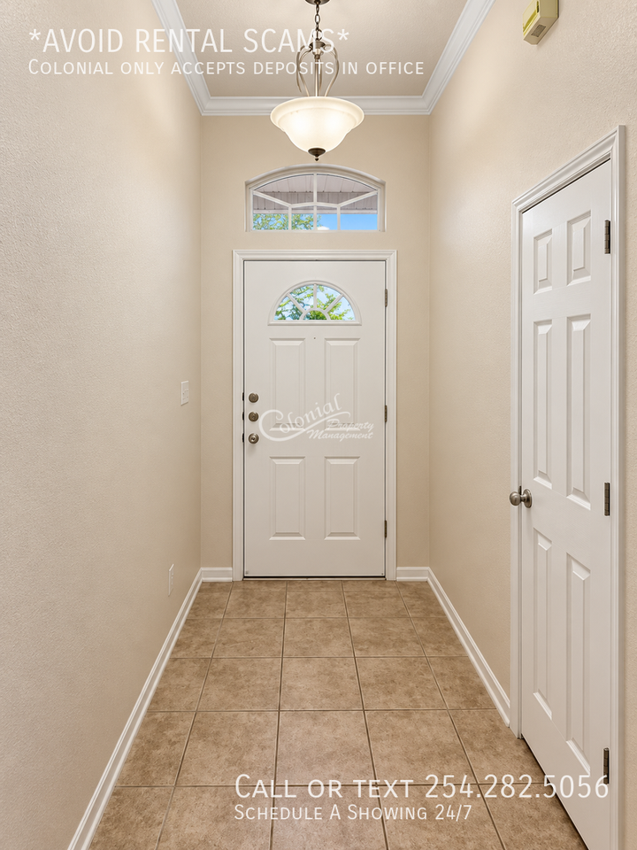 2405 Wisteria Ln - Photo 2 of 13
