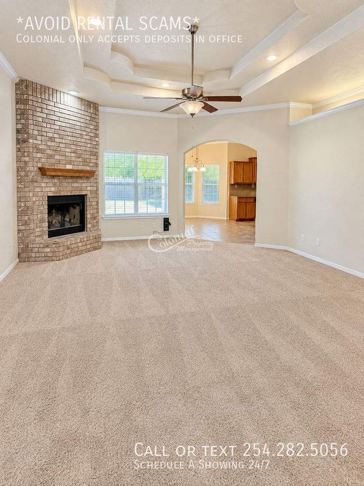 2405 Wisteria Ln - Photo 3 of 13