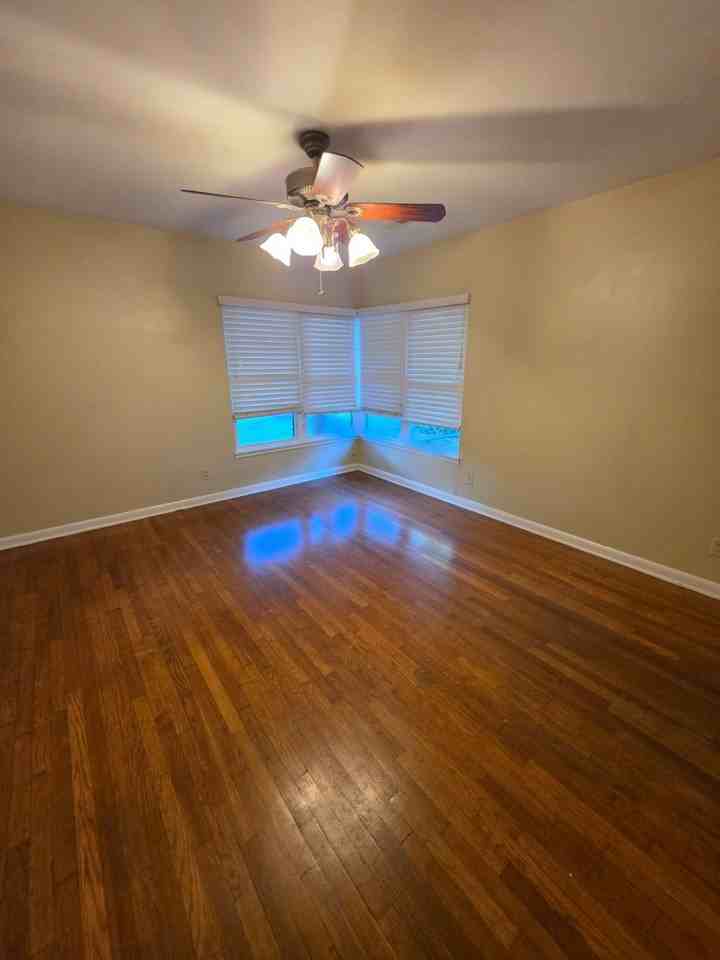 934 James Blvd - Photo 6 of 9