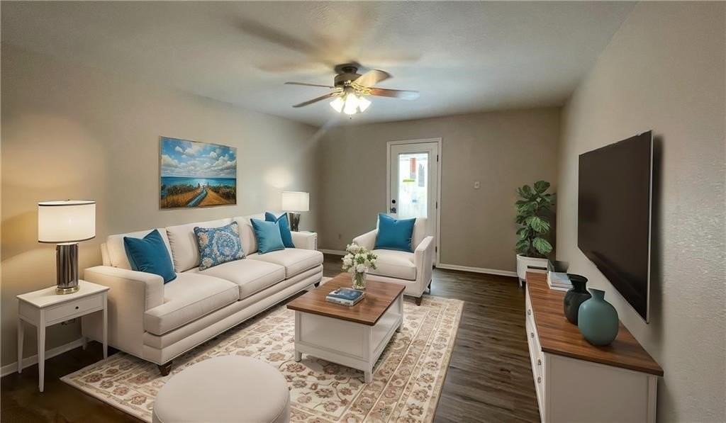 4805 Shadowbend Dr - Photo 4 of 5