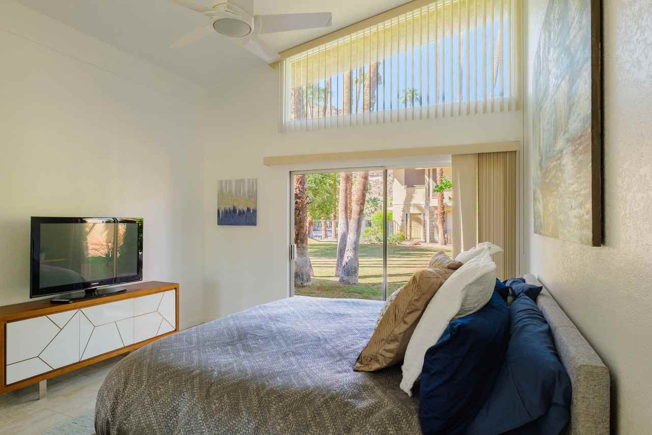 290 S San Jacinto Dr #8 - Photo 5 of 8