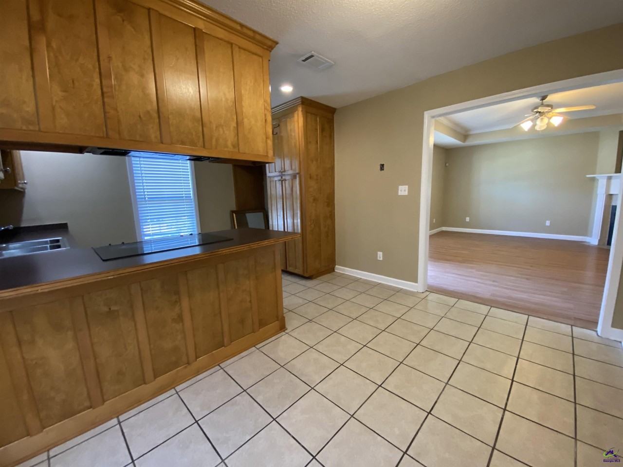 122 Maryjay Dr - Photo 4 of 14