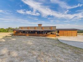 featured image of 1016 Luckenbach Cain City Rd