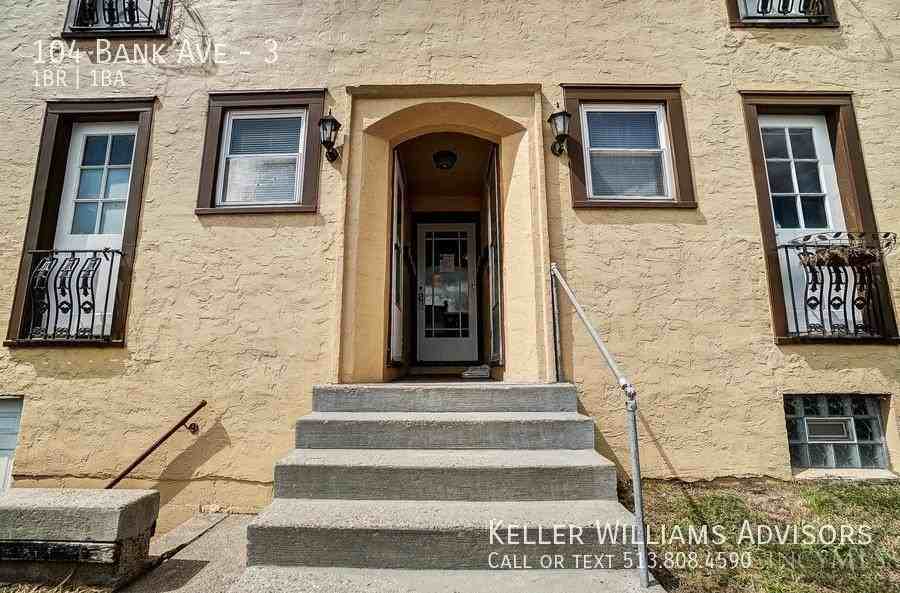 104 Bank Ave #3 - Photo 5 of 33