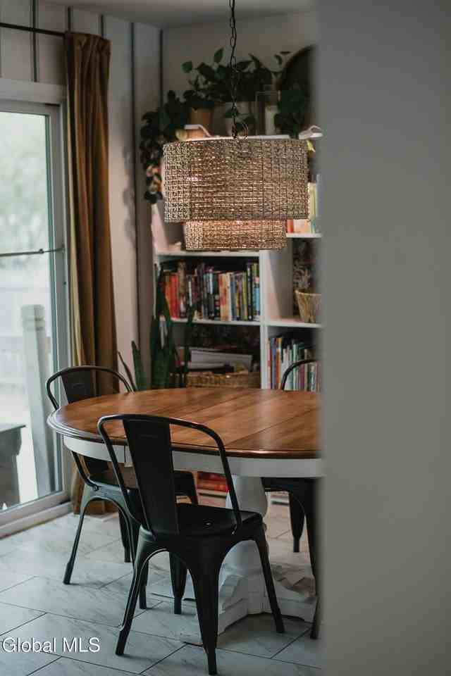 12 Vanderbilt Ave - Photo 5 of 15