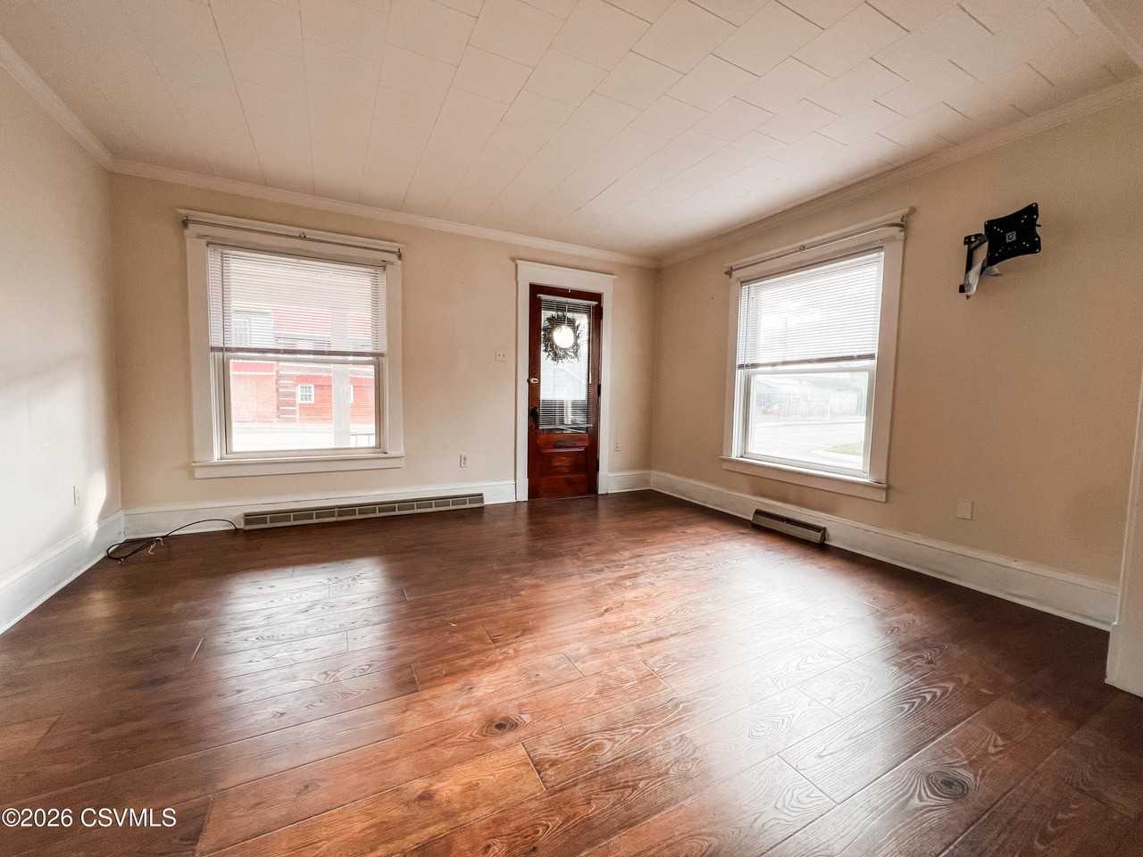 7 King St - Photo 5 of 19