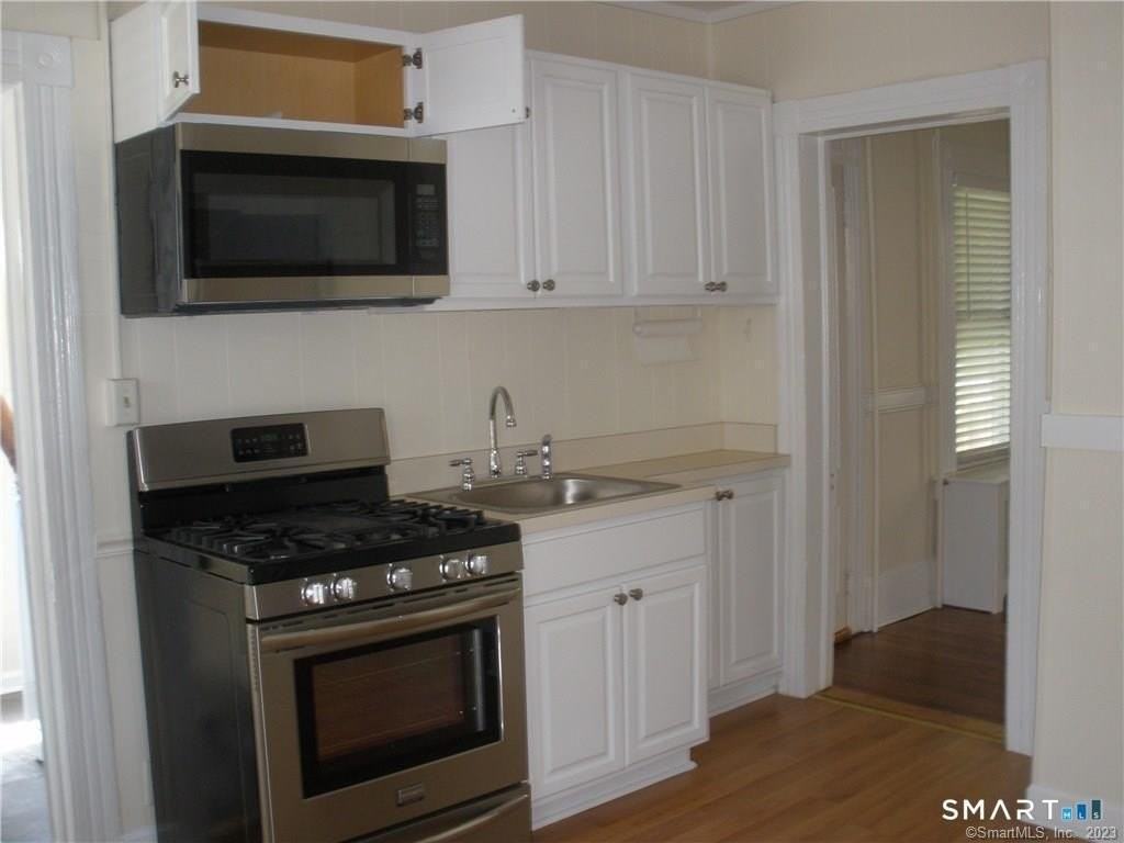 803 Cove Rd #1 - Photo 3 of 15