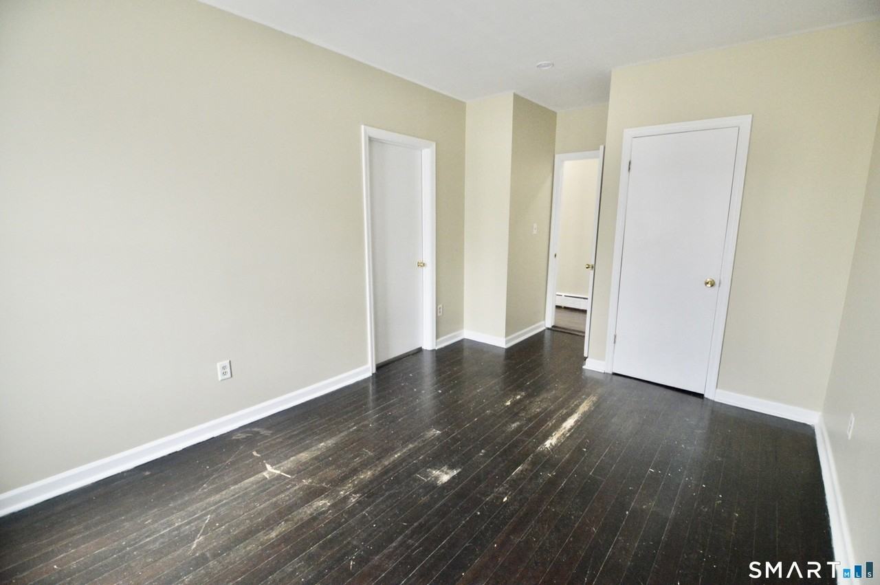 2343 Barnum Ave #B - Photo 7 of 16