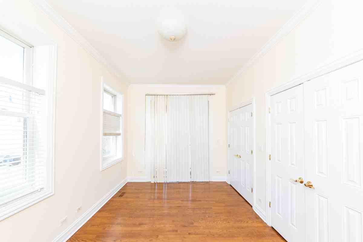 4145 N Milwaukee Ave #2 - Photo 5 of 21