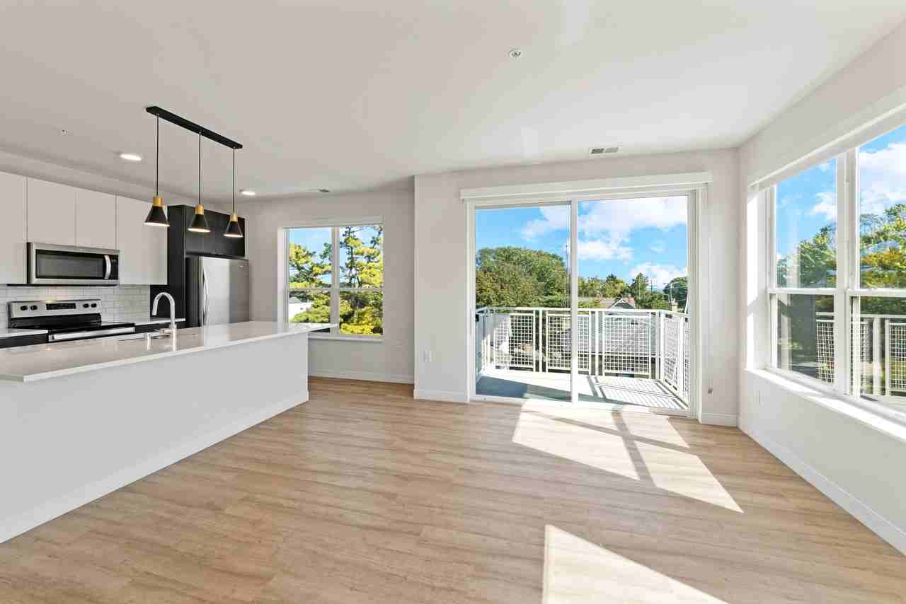 5945 6th Ave #305 - Photo 5 of 15