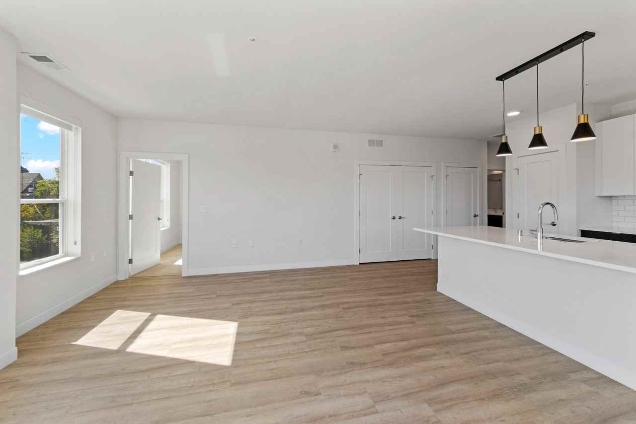 5945 6th Ave #315 - Photo 3 of 15