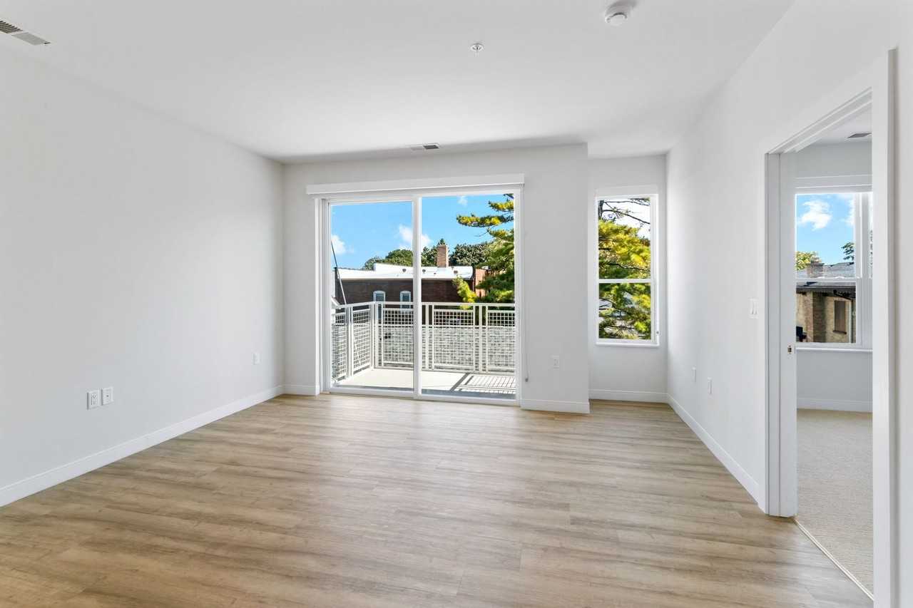 5945 6th Ave #314 - Photo 7 of 14