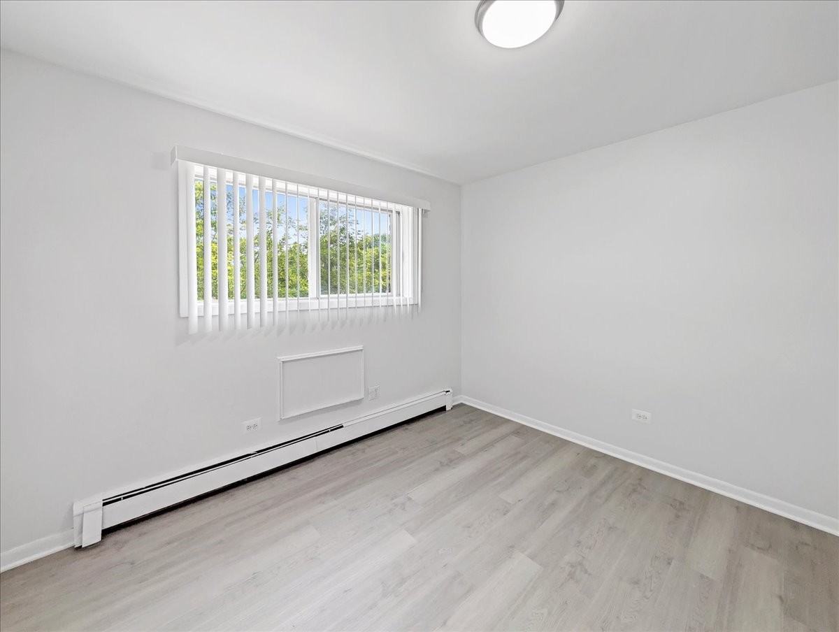 600 Mckinley Ave #306 - Photo 5 of 17