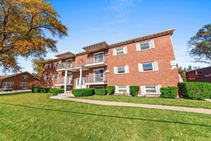 featured image of 124 W Washington St #114