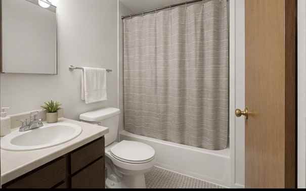 124 W Washington St #114 - Photo 7 of 11