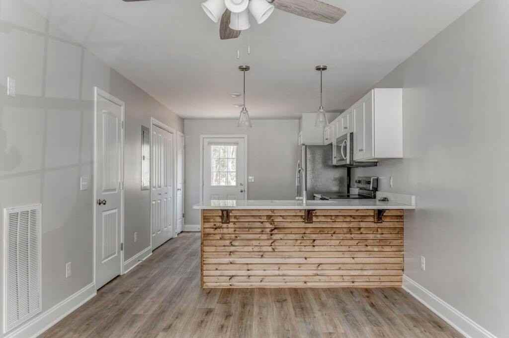 223 Liberty Dr - Photo 5 of 27