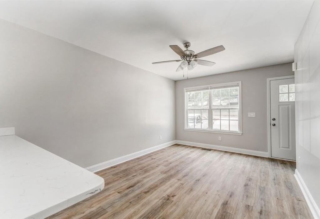 1300 Riverbend Rd - Photo 4 of 27