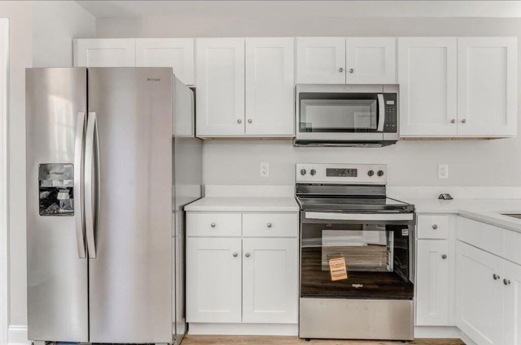 1300 Riverbend Rd - Photo 7 of 27