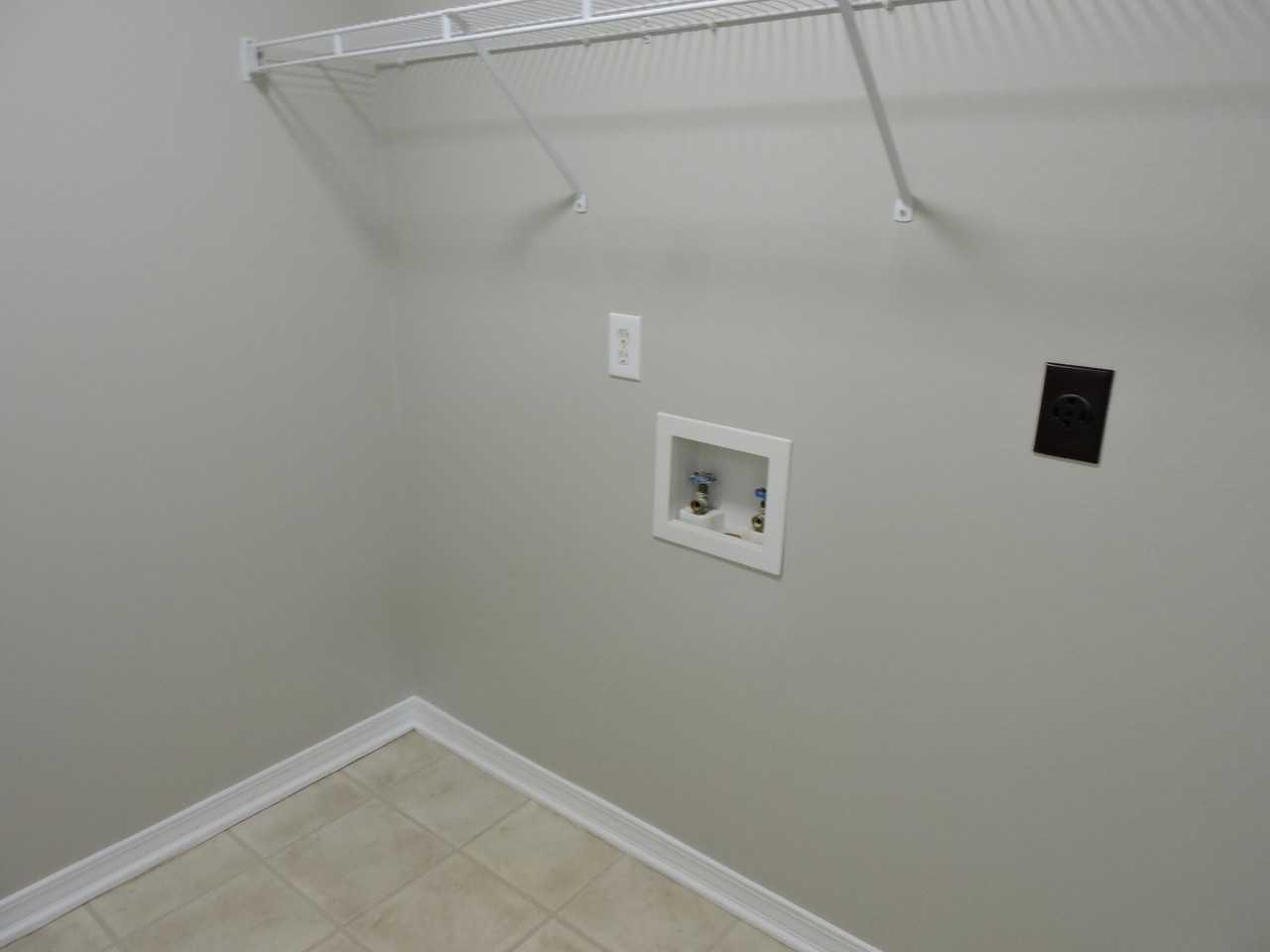 4738 Connor Dr - Photo 7 of 15