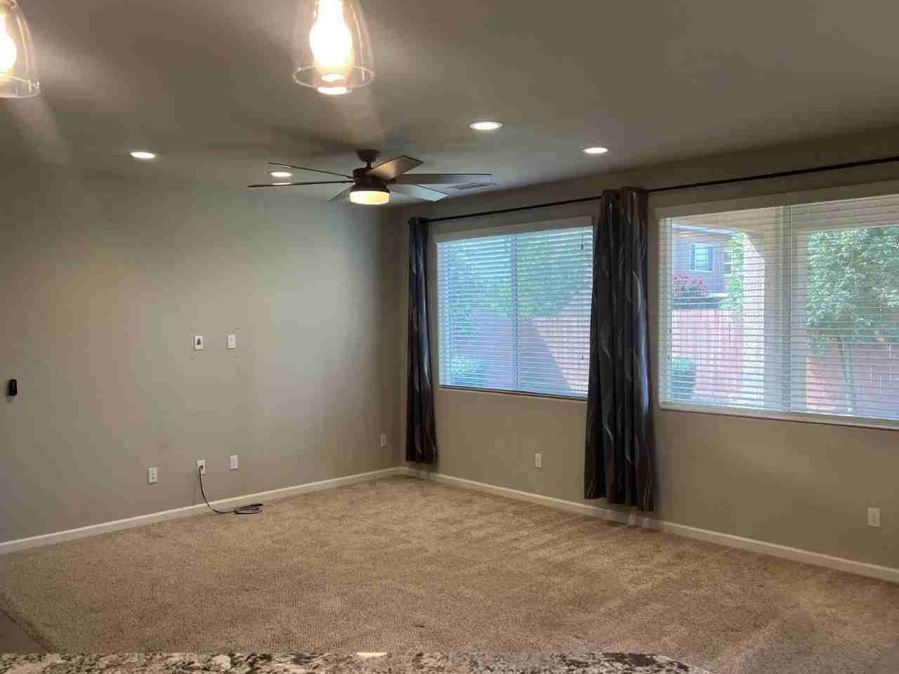 3507 N Leanna Ave - Photo 3 of 16