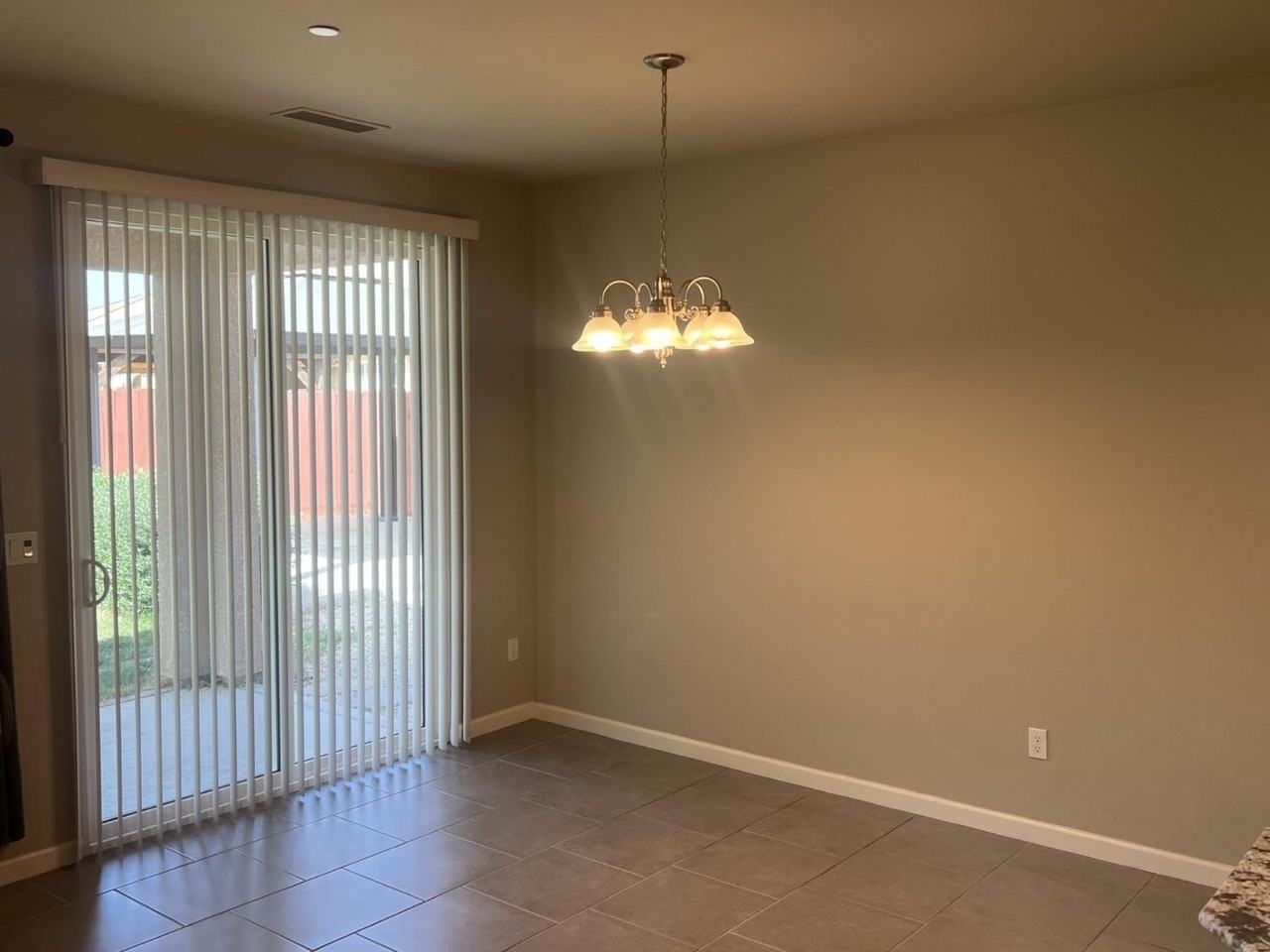 3507 N Leanna Ave - Photo 4 of 16