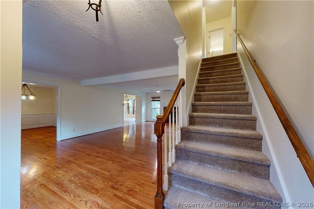 464 Summerlea Dr - Photo 2 of 38