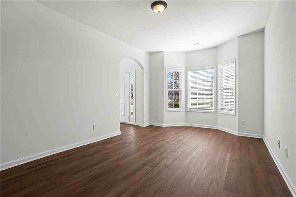 221 Cutbank Ct Sw - Photo 4 of 31