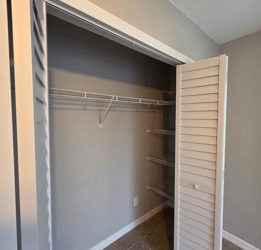 112 S Highland Ave #112 - Photo 3 of 27