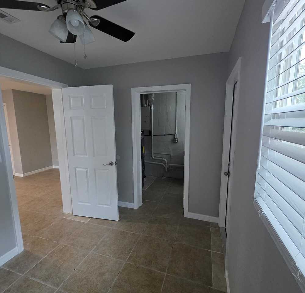 112 S Highland Ave #112 - Photo 4 of 27
