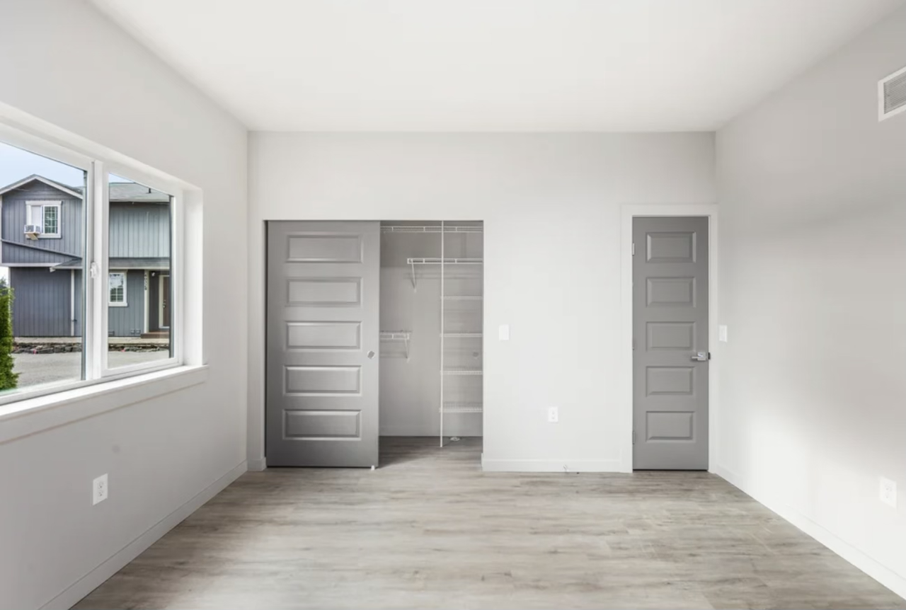 4034 S Puget Sound Ave #301 - Photo 7 of 10