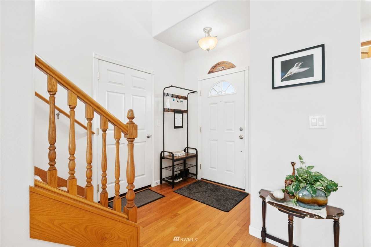 2073 Bender Park Blvd #B - Photo 6 of 15
