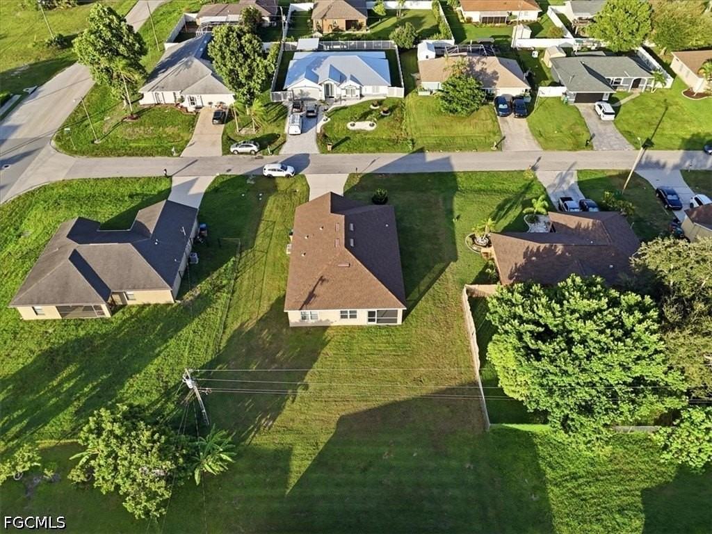 226 Ne 9th Ave - Photo 6 of 32