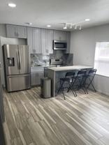 817 Ne 7th St - Photo 1 of 1