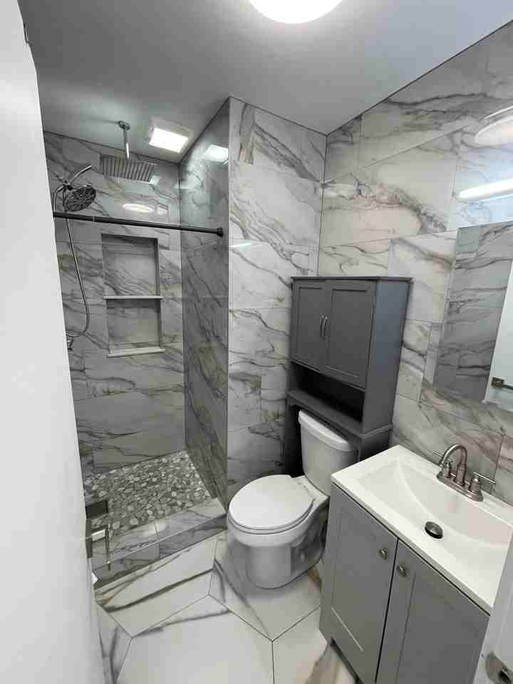 817 Ne 7th St #817FRONT - Photo 2 of 11