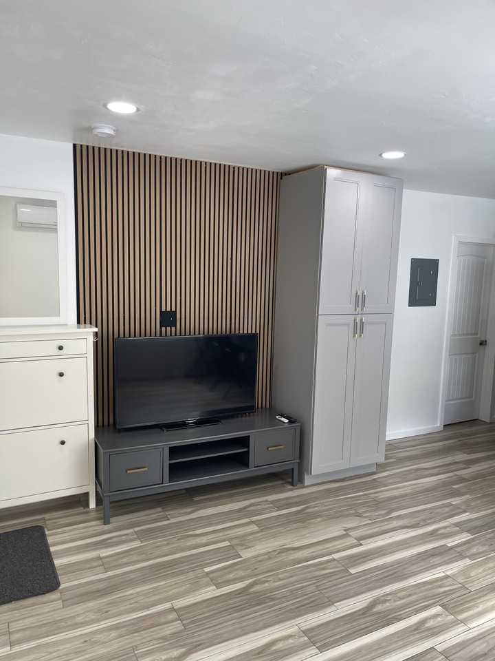 817 Ne 7th St #817FRONT - Photo 3 of 11