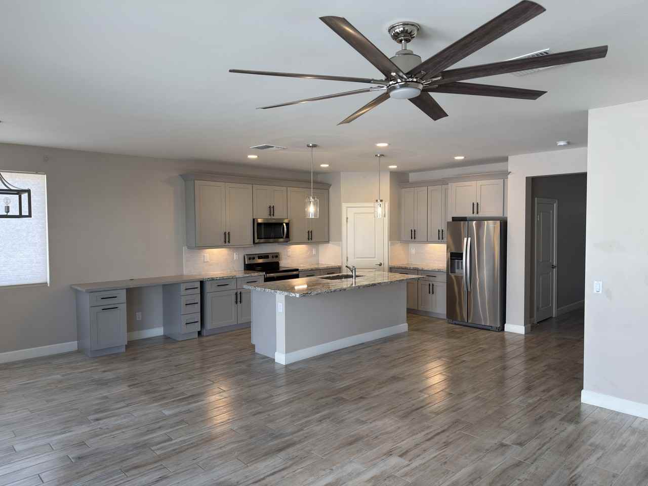 2307 N Shannon Way #NA - Photo 2 of 13