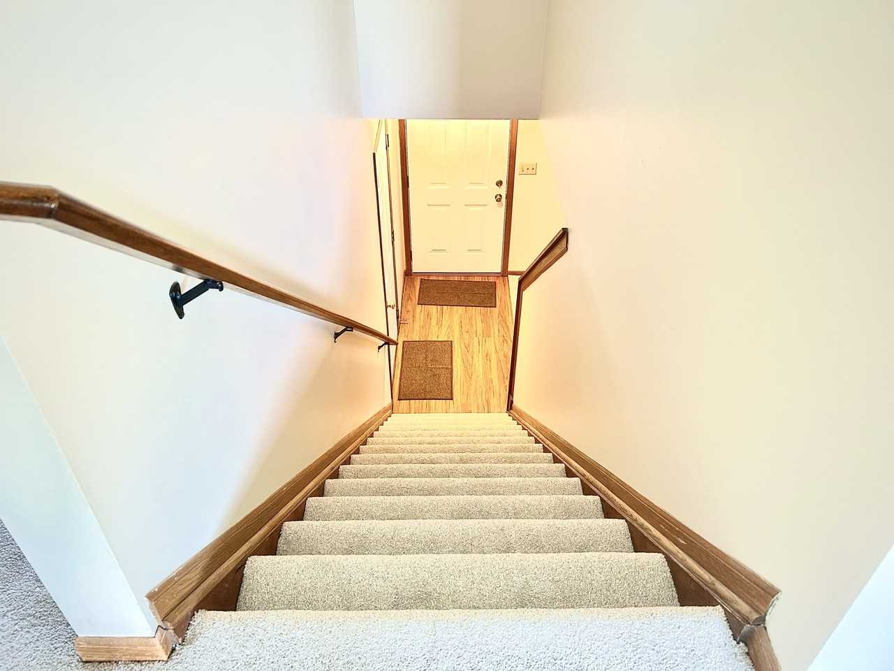 3601 Farmview Cir - Photo 7 of 14